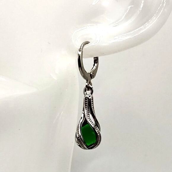 925 Silver Teardrop Earrings Green Lab Emerald Fashion Anniversary Birthday NEW! - Picture 1 of 6